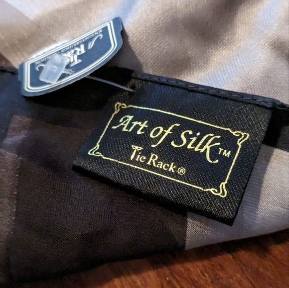 NWT Tie Rack Art‎ of Silk 100% Silk Scarf - Picture 2 of 8